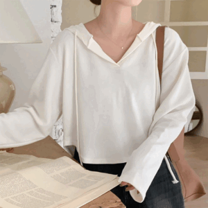 55-77사이즈 여성 루즈핏 가을 브이넥 스판 굴림 크롭 후드 긴팔 티셔츠